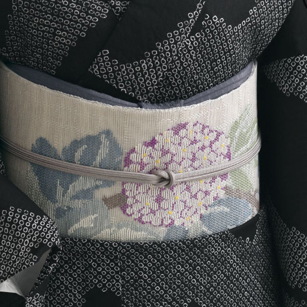 [名古屋帯](単衣/夏) 西陣織 帯屋捨松 謹製
紫陽花文 八寸帯 正絹 日本製(商品番号:20669) 