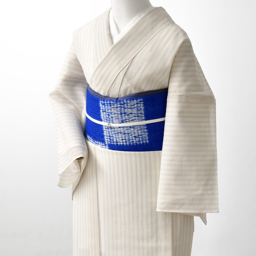 [名古屋帯](夏/単衣)西陣織 名門 渡文 謹製
手織り 真綿紗 八寸帯 正絹 日本製(商品番号:20657)